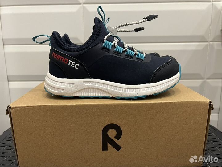Кроссовки reima