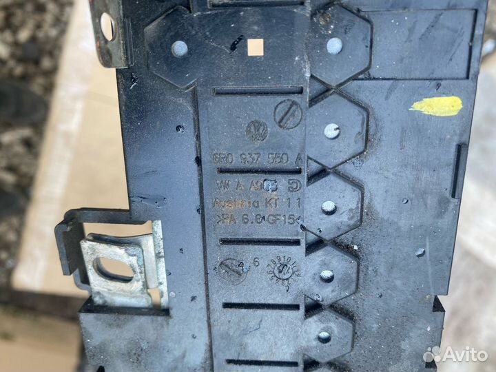 Блок предохранителей Skoda Fabia 2 1.4 CGG