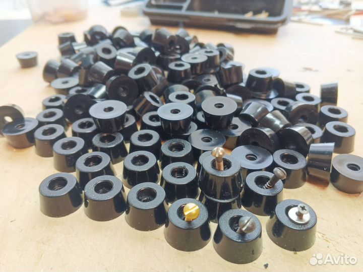 Пукли, ножки,опоры -для баяна