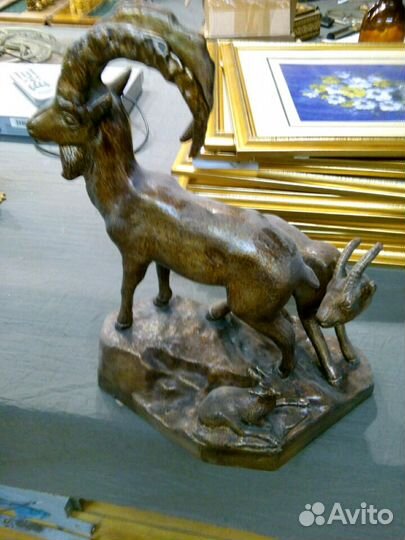 Литьё бык : собака :хозяйка медной горы: Чапаев