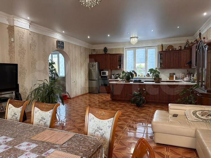 Дом 165 м² на участке 12 сот.