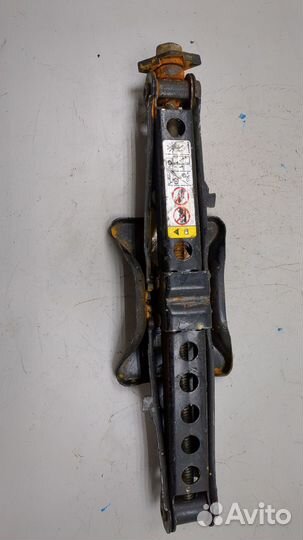 Домкрат Dodge Charger 2014, 2016