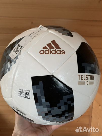 Футбольный мяч adidas чм 2018