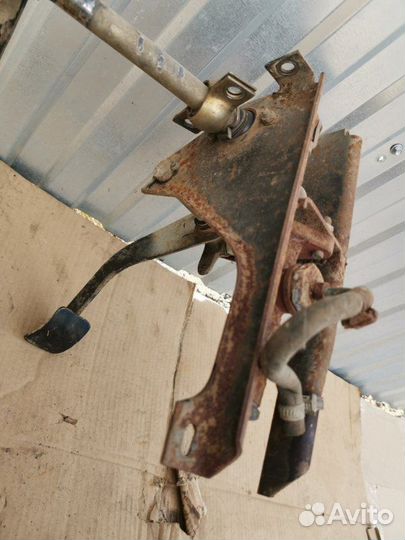 Педальный узел УАЗ 2206011 1998