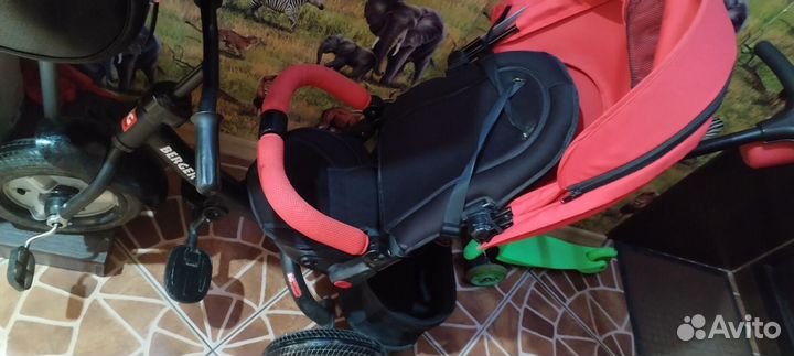 Детский велосипед с родительской ручкой