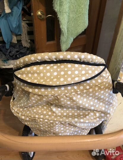 Коляска сидячая