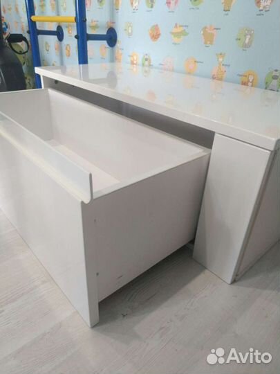 Тумба навесная