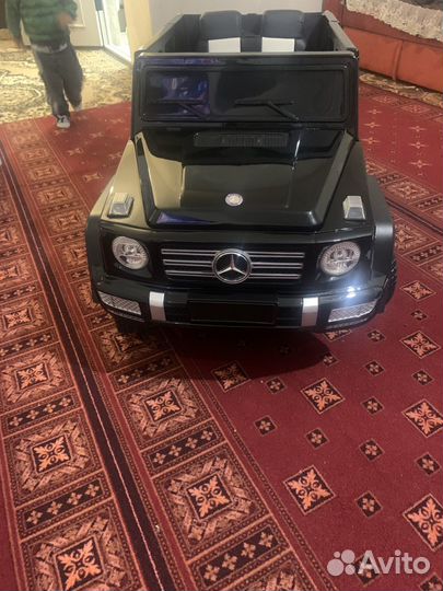 Детская машина электромобиль с пультом