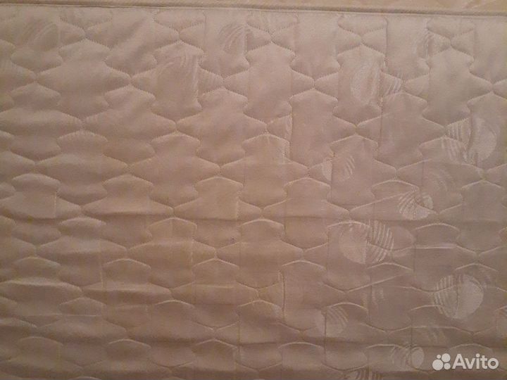 Матрас 140х200 бу