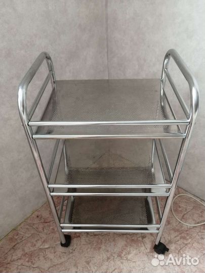 Этажерка на колёсиках