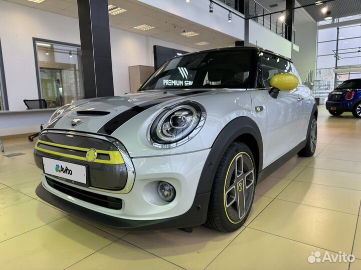 MINI Cooper SE 184 л.с. AT, 2020, 20 000 км