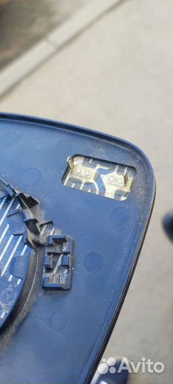 Зеркальный элемент пр на Range Rover Vogue 2014