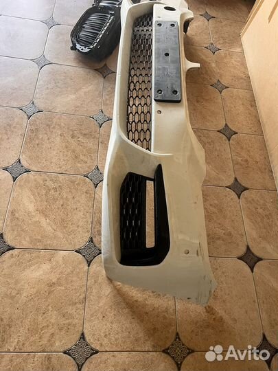 Передний бампер BMW g-30