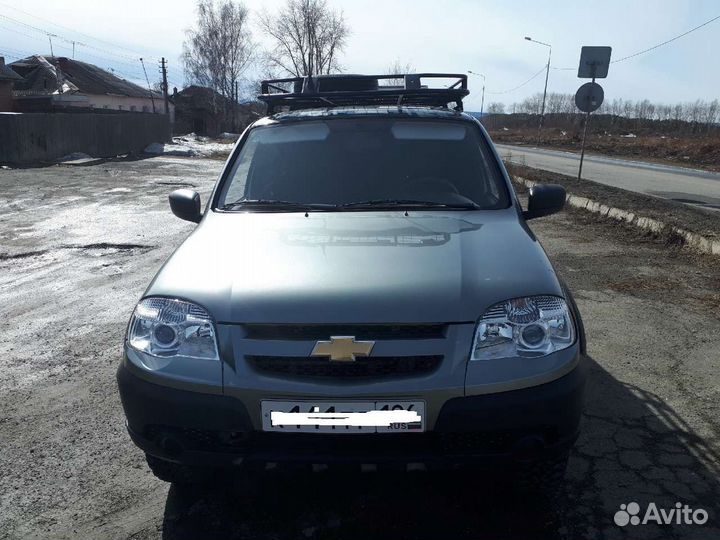 Экспедиционный багажник на крышу Нива Шевроле