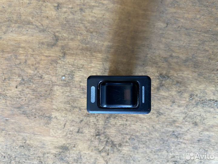 Кнопка обогрева сиденья Nissan Almera Classic B10