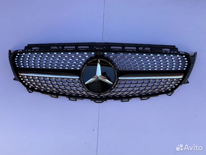 Решетка радиатора Diamond на Mercedes Benz W213