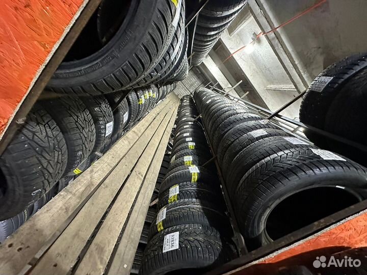 Toyo Observe G3-Ice 235/65 R18 110T