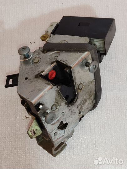 Замок задней правой двери bmw 5 e39