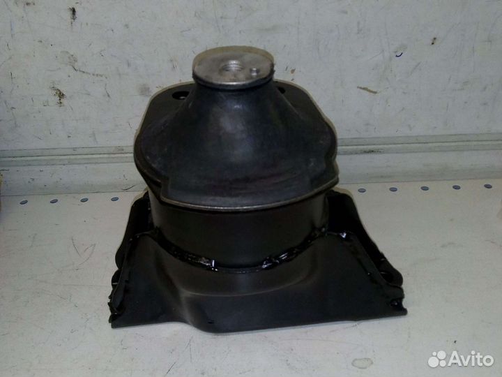 Подушка двигателя передняя Honda Civic