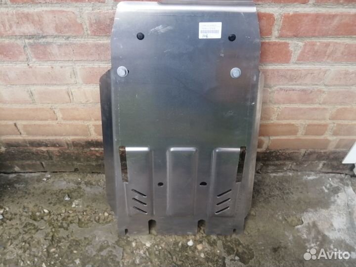 Защита алюминиевая АКПП Toyota Land Cruiser 200