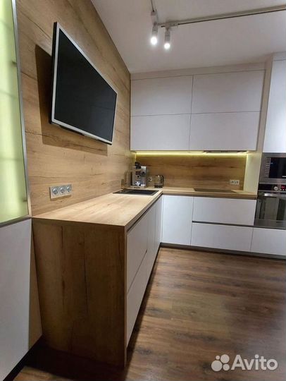 Кухонный гарнитур угловой