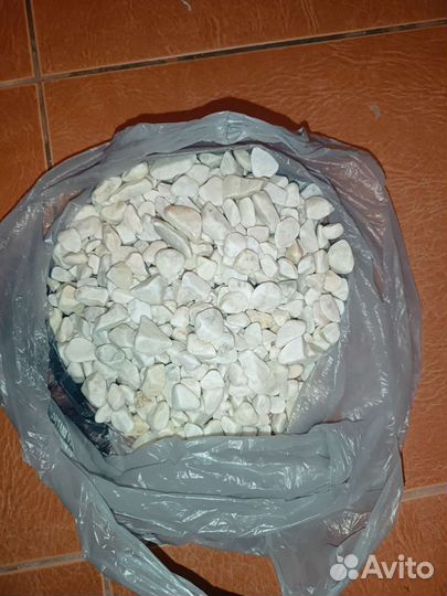 Аквариумный грунт 2 кг Белая мраморная крошка