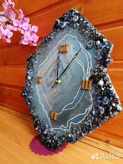 Часы настенные из эпоксидной смолы