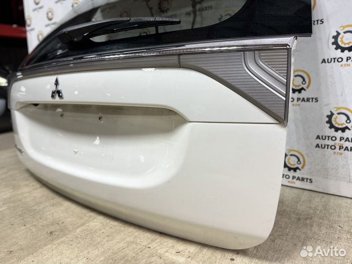 Крышка/дверь багажника Mitsubishi Outlander 3 2014