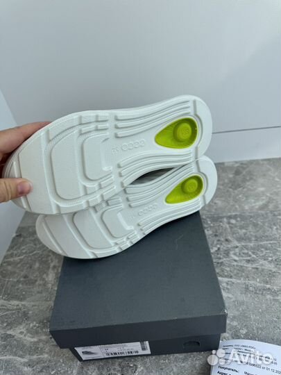 Кроссовки ботинки ecco новые