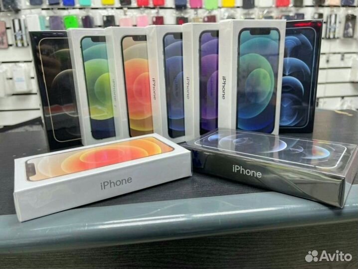 iPhone 12, 64 ГБ