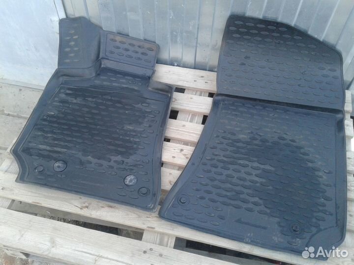 Коврики в салон автомобиля Mercedes-Benz 212