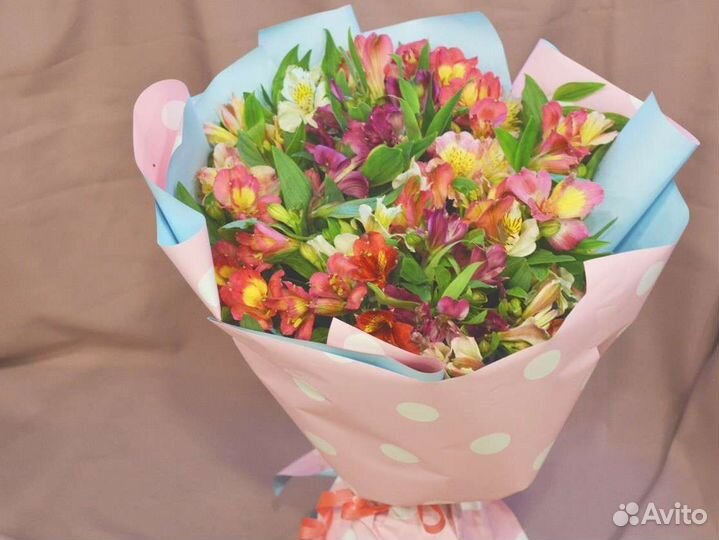 Букеты из альстромерий,цветы доставка