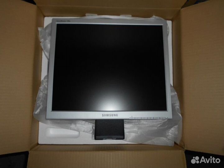 Мониторы ЖК б/у и новые