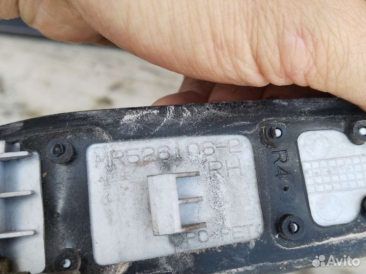 Mitsubishi lancer 9 ручка двери передняя правая