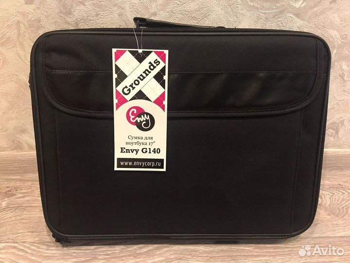 Сумки для ноутбуков от 13.3 до 17.3 дюймов разные