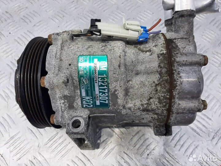 Компрессор кондиционера Opel Vectra C