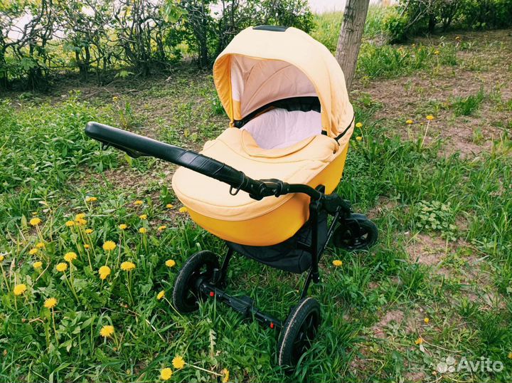 Коляска 3 в 1 Pituso Confort