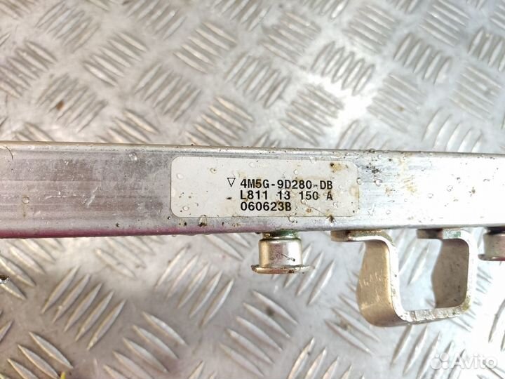 Рейка топливная рампа Ford Focus 2005-2008