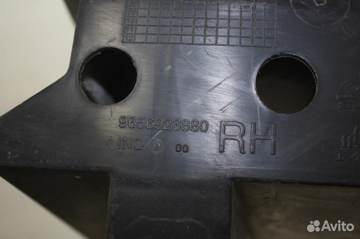 Усилитель заднего бампера Peugeot-Citroen 206