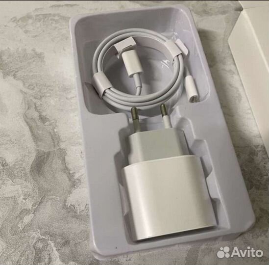 Зарядное устройство для iPhone блок+кабель 20w