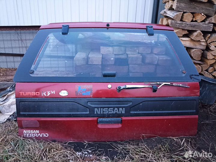 Дверь багажника ниссан террано 1