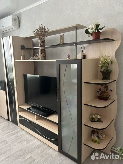 Тумба под телевизор