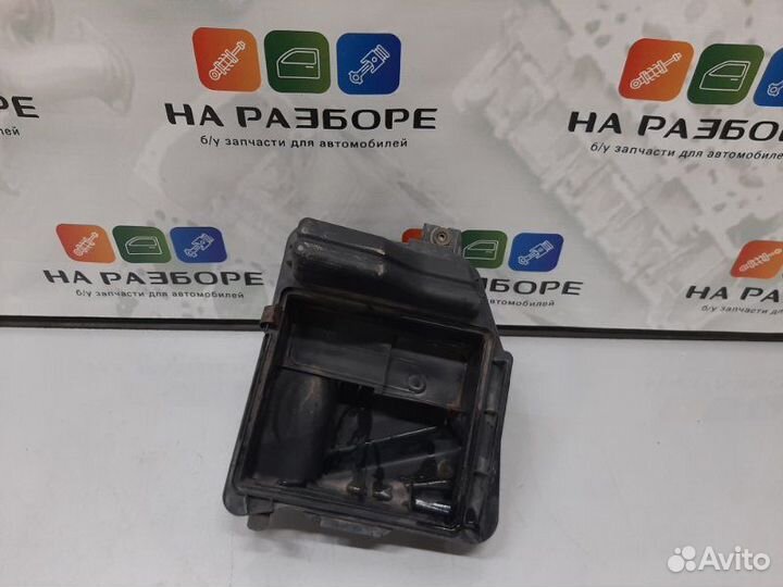 Корпус воздушного фильтра Dodge Caravan 4 2.4 EDZ