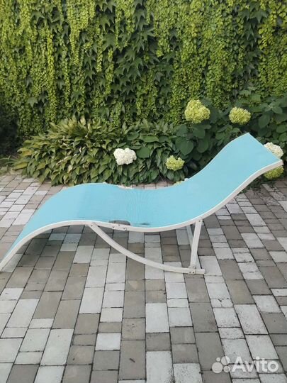 Шезлонг