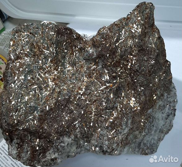 Кеонит,берилл,сапфир,астрофиллит,природные