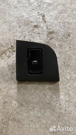 Кнопка стеклоподъемника Skoda Octavia A7