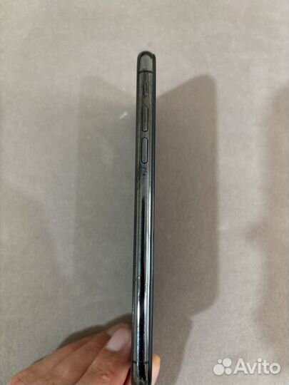 iPhone X, 256 ГБ