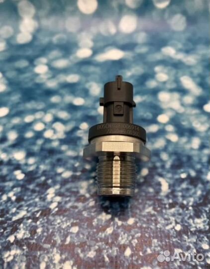 Датчик давления топлива в рампе 0 281 006 914