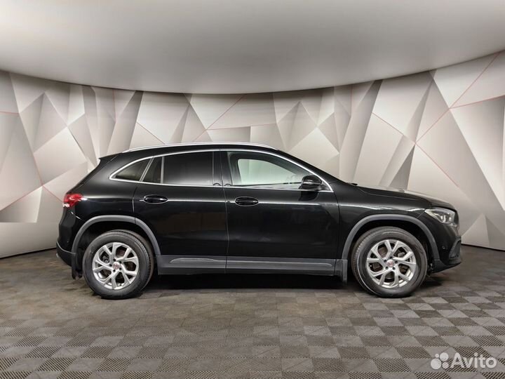 Mercedes-Benz GLA-класс 1.3 AMT, 2020, 42 300 км