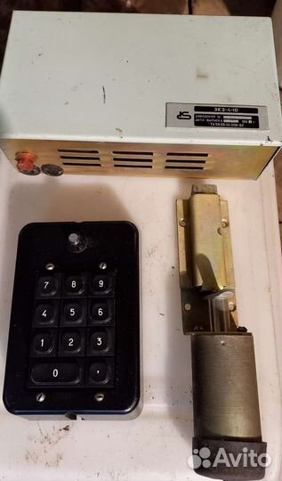 Кодовый цифровой замок